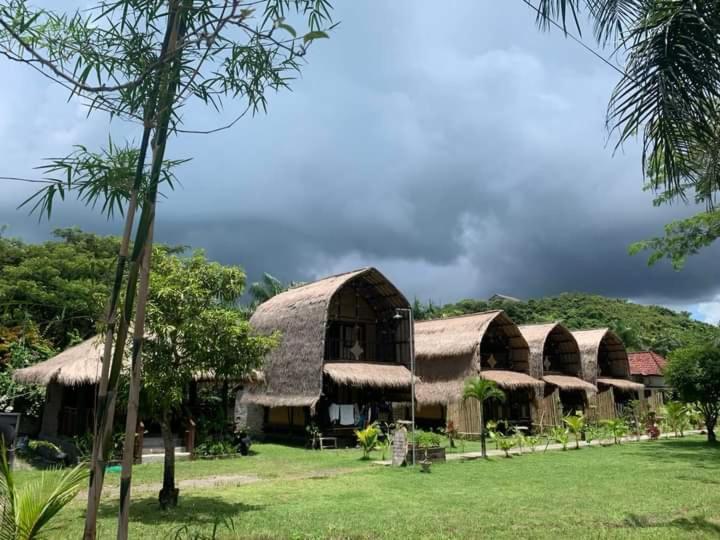 Mahkota Atia Bungallow Praya Exterior foto